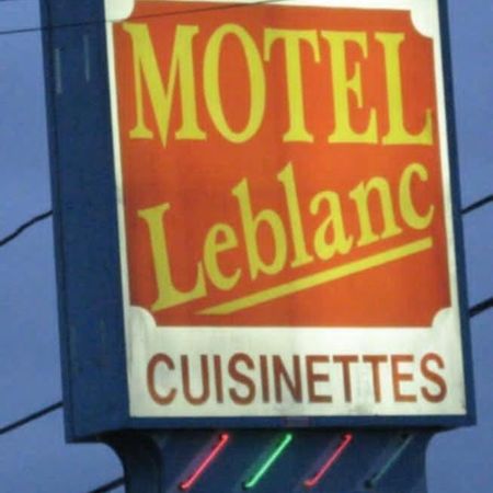 Motel Leblanc Carleton-sur-Mer Eksteriør bilde